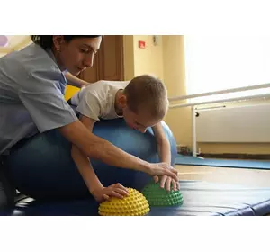Кінезитерапія для дітей з ДЦП Кінезитерапія для дітей з ДЦП