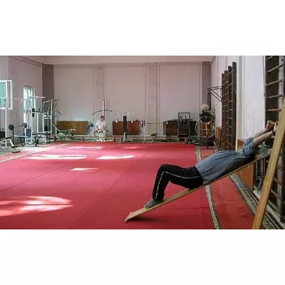 «Сухое» растяжения позвоночника аппаратом Евминова